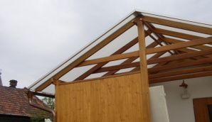 Stavba střechy chaty 03